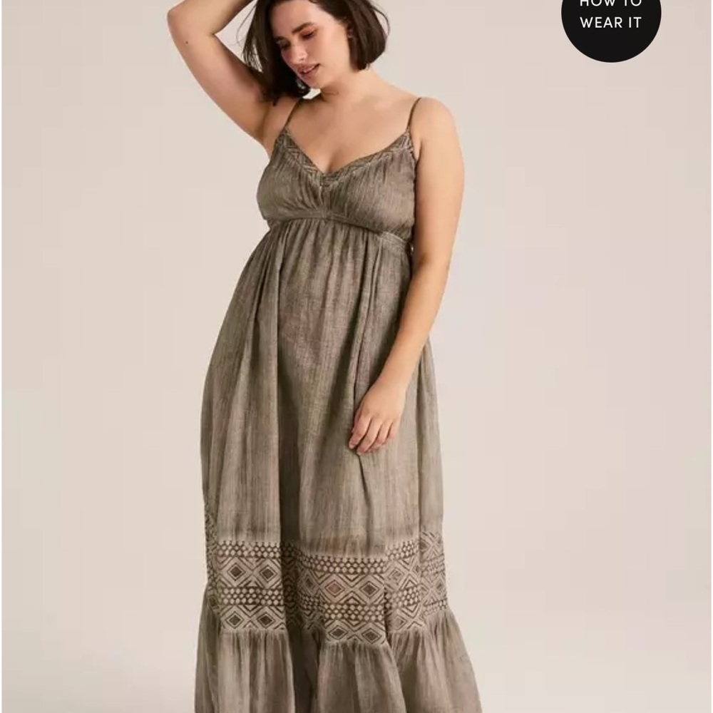 FESTI Torrid Size 4 Elegant Gray Maxi Dress